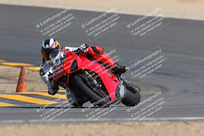 media/Oct-03-2022-Moto Forza (Mon) [[5f077a3730]]/Advanced Group/Session 2 (Turn 10)/